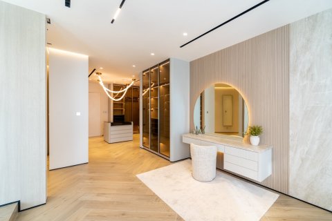 Villa in Palm Jumeirah, Dubai 4 bedrooms, 567 sq.m. № 97055 - photo 29