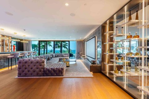 Apartment in Palm Jumeirah, Dubai 4 bedrooms, 776 sq.m. № 97049 - photo 11