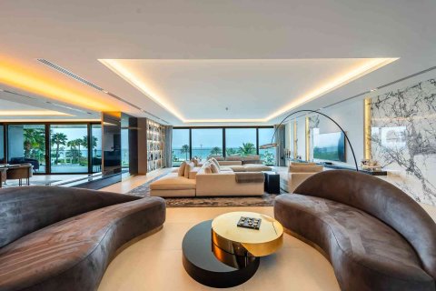 Apartment in Palm Jumeirah, Dubai 4 bedrooms, 776 sq.m. № 97049 - photo 10
