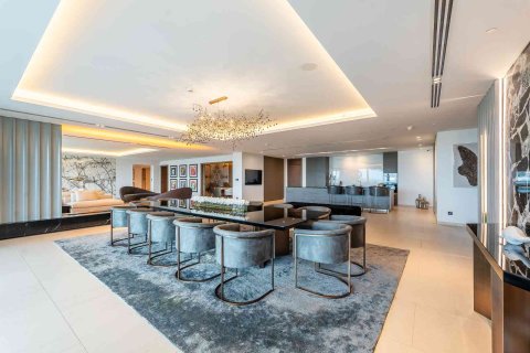 Apartment in Palm Jumeirah, Dubai 4 bedrooms, 776 sq.m. № 97049 - photo 6