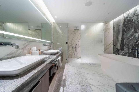 Apartment in Palm Jumeirah, Dubai 4 bedrooms, 776 sq.m. № 97049 - photo 25