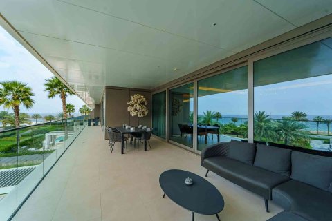 Apartment in Palm Jumeirah, Dubai 4 bedrooms, 776 sq.m. № 97049 - photo 27