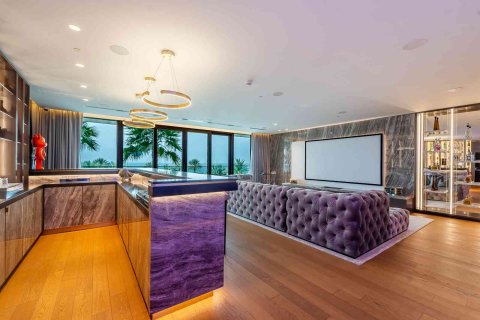 Apartment in Palm Jumeirah, Dubai 4 bedrooms, 776 sq.m. № 97049 - photo 8