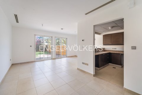 Townhouse in Jumeirah Village Triangle, Dubai 2 bedrooms, 152 sq.m. № 97054