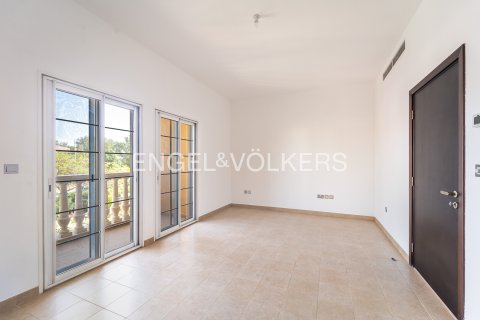 Townhouse in Jumeirah Village Triangle, Dubai 2 bedrooms, 152 sq.m. № 97054 - photo 5