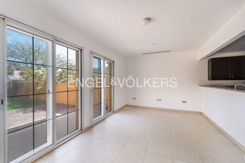 Townhouse in Jumeirah Village Triangle, Dubai 2 bedrooms, 152 sq.m. № 97054 - photo 4