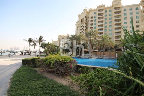 Apartment in Palm Jumeirah, Dubai 1 bedroom, 67 sq.m. № 21472 - photo 1