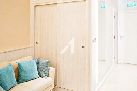 Купить квартиру в Se7en City JLT, Джумейра Лейк Тауэрс, Дубай: студию, 36.8м², № 16400 - фото 8
