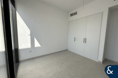 Villa in Town Square, Dubai 4 bedrooms, 379 sq.m. № 76338 - photo 16