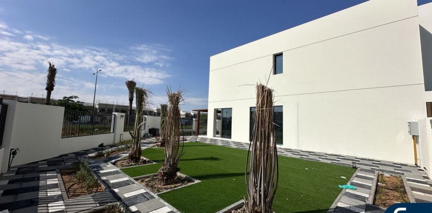 Villa in Town Square, Dubai 4 bedrooms, 379 sq.m. № 76338