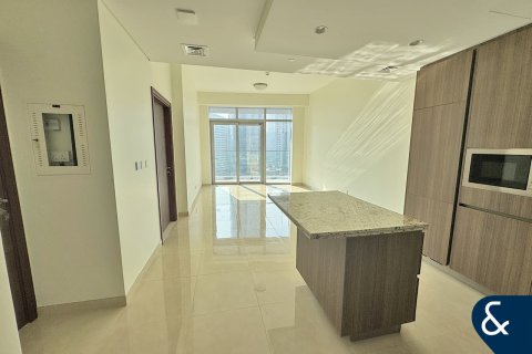 Снять в аренду квартиру в Даунтаун Дубай (Даунтаун Бурдж Дубай), Дубай: 1 спальня, 81м², № 76339 - фото 2