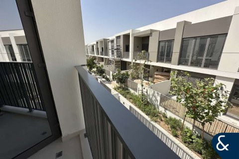 Townhouse in Tilal Al Ghaf, Dubai 4 bedrooms, 229 sq.m. № 76340 - photo 5