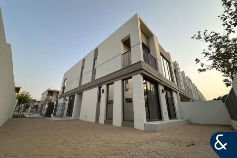 Townhouse in Tilal Al Ghaf, Dubai 4 bedrooms, 229 sq.m. № 76340 - photo 1