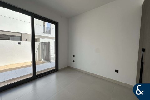 Townhouse in Tilal Al Ghaf, Dubai 4 bedrooms, 229 sq.m. № 76340 - photo 15