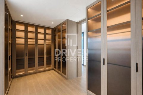 Villa in Tilal Al Ghaf, Dubai 5 bedrooms, 945.1 sq.m. № 127450 - photo 16