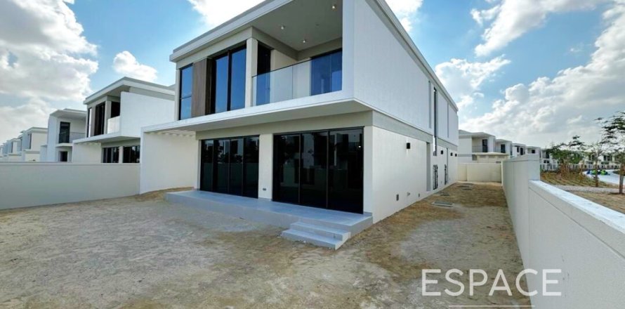 Villa in Tilal Al Ghaf, Dubai 4 bedrooms, 374 sq.m. № 61900