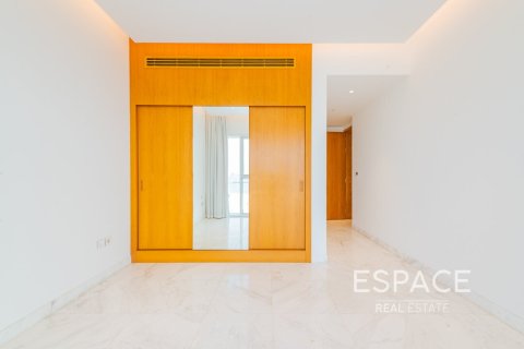 Apartment in Jumeirah Beach Residence, Dubai 2 bedrooms, 178 sq.m. № 61902 - photo 10