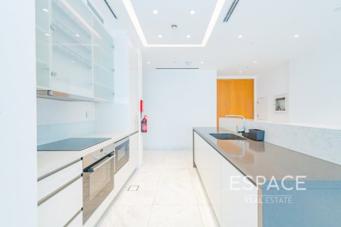 Apartment in Jumeirah Beach Residence, Dubai 2 bedrooms, 178 sq.m. № 61902 - photo 6