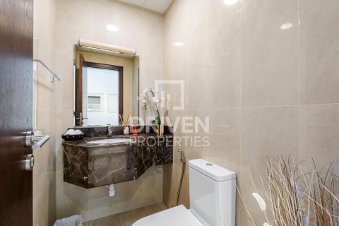Apartment in Al Furjan, Dubai 2 bedrooms, 176.14 sq.m. № 129241 - photo 11