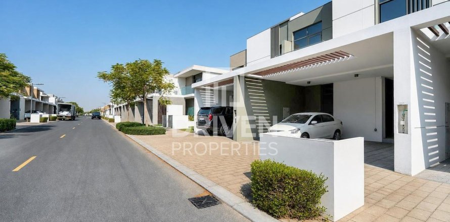 Villa en Ruba, Arabian Ranches 3, Dubai, 3 dormitorios, 145.02 m², № 129231