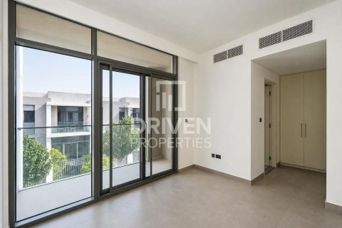 Villa en Ruba, Arabian Ranches 3, Dubai, 3 dormitorios, 145.02 m², № 129231 - foto 10