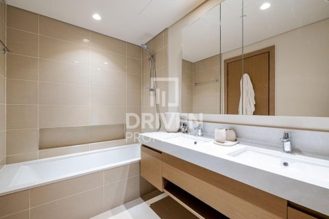 Apartment in Harbour Gate, Dubai Creek Harbour (The Lagoons), Dubai 3 bedrooms, 152.18 sq.m. № 136614 - photo 11