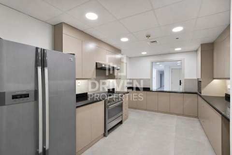 Apartment in Sadaf, Jumeirah Beach Residence, Dubai 4 bedrooms, 271.37 sq.m. № 136602 - photo 15