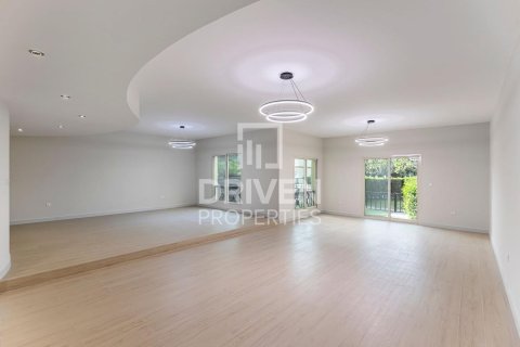 Villa à Al Barsha 1, Al Barsha, Dubai, 4 chambres, 334.82 m², № 136603