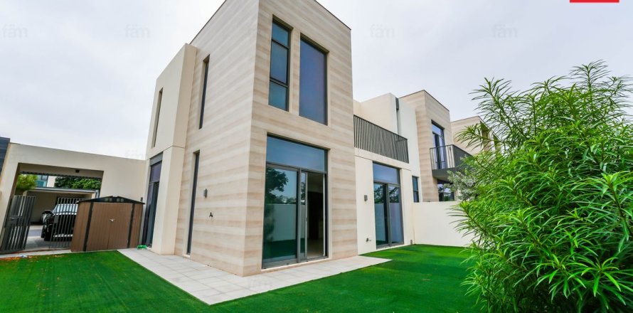 Adosado en Dubai, 4 dormitorios, 249.2 m², № 97717