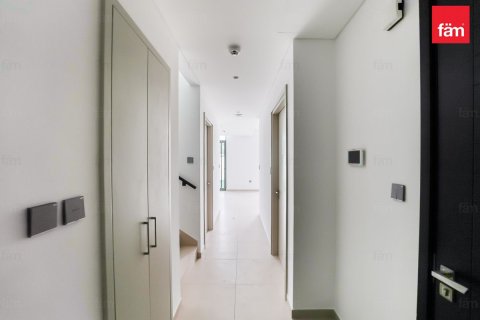 Adosado en Dubai, 4 dormitorios, 249.2 m², № 97717 - foto 12