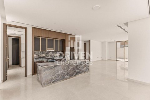 Villa in Dubai Hills Estate, Dubai 5 bedrooms, 731.43 sq.m. № 128904 - photo 2