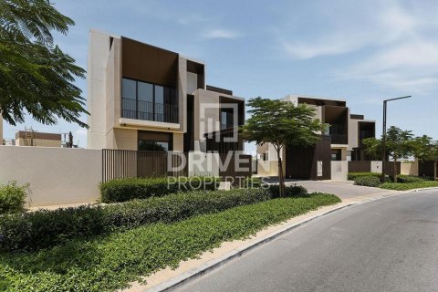 Villa in Dubai Hills Estate, Dubai 5 bedrooms, 731.43 sq.m. № 128904
