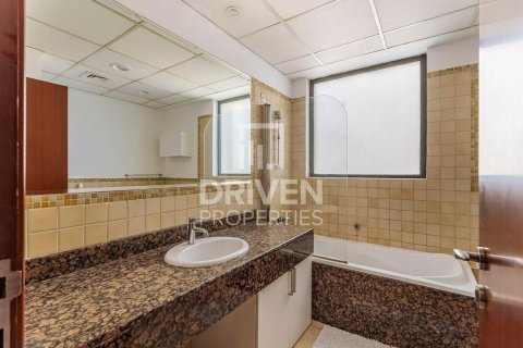 Apartment in Sadaf, Jumeirah Beach Residence, Dubai 4 bedrooms, 271.37 sq.m. № 128903 - photo 18