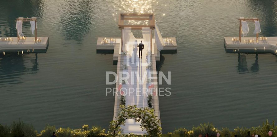 Townhouse in Dubai Land, Dubai 5 bedrooms, 295 sq.m. № 86521