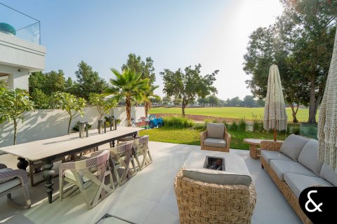 Снять в аренду виллу в Earth, Джумейра Гольф Эстейтс, Дубай: 5 спален, 620м², № 91543 - фото 5