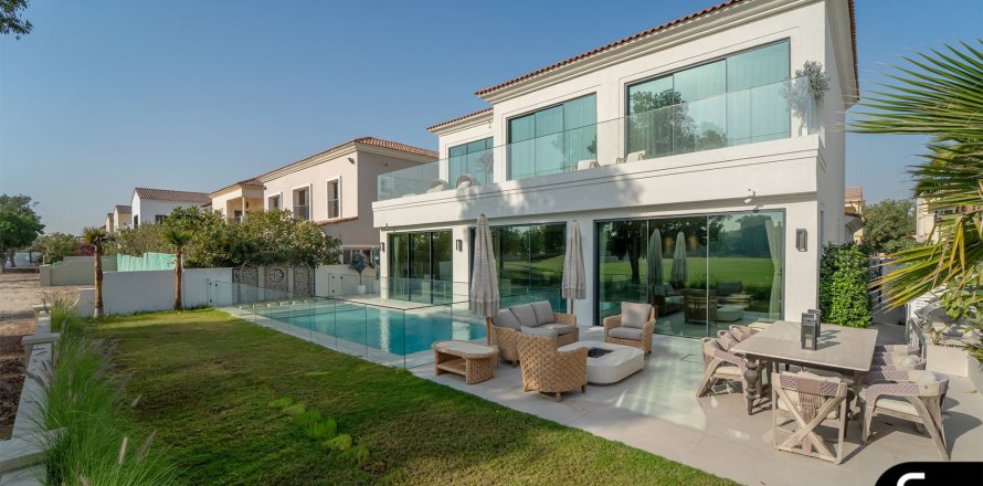Villa en Earth, Jumeirah Golf Estates, Dubai, 5 dormitorios, 620 m², № 91543
