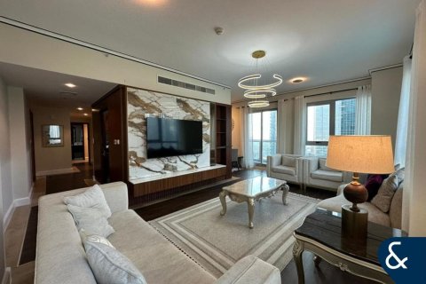 Снять в аренду квартиру в Даунтаун Дубай (Даунтаун Бурдж Дубай), Дубай: 2 спальни, 133м², № 91510 - фото 2