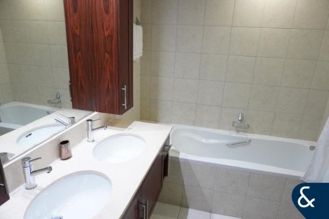 Снять в аренду квартиру в Даунтаун Дубай (Даунтаун Бурдж Дубай), Дубай: 2 спальни, 133м², № 91510 - фото 11