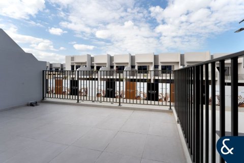 Villa in Meydan, Dubai 4 bedrooms, 325 sq.m. № 75008 - photo 13