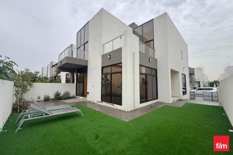 Снять в аренду таунхаус в Meydan, Дубай: 4 спальни, 287.7м², № 114354 - фото 6