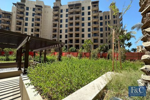 Apartment in Madinat Jumeirah Living, Umm Suqeim, Dubai 1 bedroom, 70 sq.m. № 103859 - photo 4