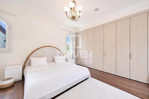 Villa en Sienna Lakes, Jumeirah Golf Estates, Dubai, 5 dormitorios, 817.83 m², № 138842 - foto 13