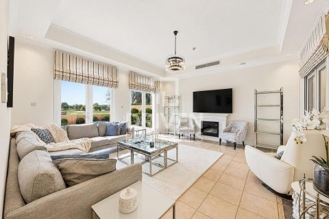 Villa en Sienna Lakes, Jumeirah Golf Estates, Dubai, 5 dormitorios, 817.83 m², № 138842 - foto 2