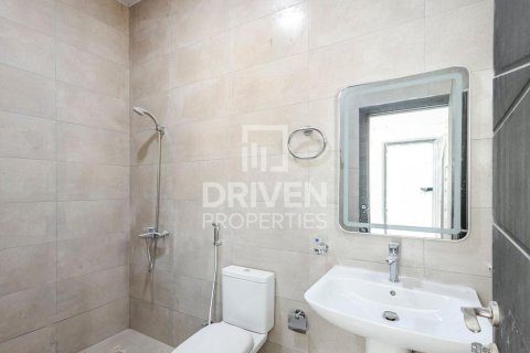Villa in Nadd Al Sheba, Dubai 5 bedrooms, 1360.01 sq.m. № 138844 - photo 8