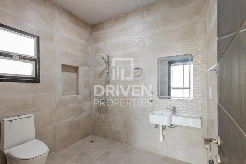 Villa in Nadd Al Sheba, Dubai 5 bedrooms, 1360.01 sq.m. № 138844 - photo 7