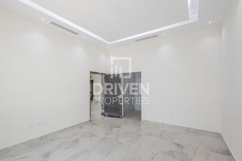Villa in Nadd Al Sheba, Dubai 5 bedrooms, 1360.01 sq.m. № 138844 - photo 19