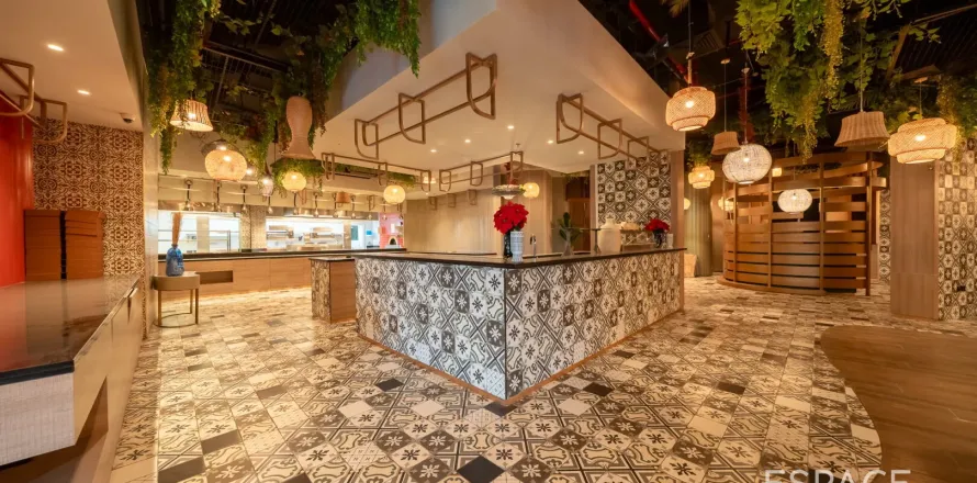 Shop in Business Bay, Dubai 733 sq.m. № 70098