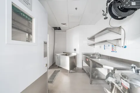 Shop in Business Bay, Dubai 733 sq.m. № 70098 - photo 16