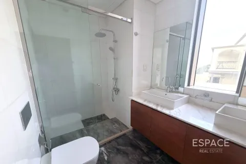 Снять в аренду таунхаус в Al Furjan, Дубай: 4 спальни, 224м², № 70097 - фото 6