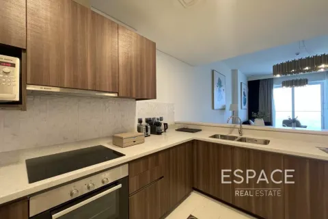 Apartment in Dubai Media City, Dubai 1 bedroom, 107 sq.m. № 70100 - photo 4